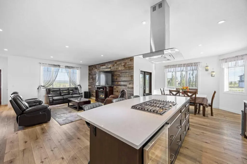 349053 Tamarack Drive E Rural Foothills County AB T1S 5B8