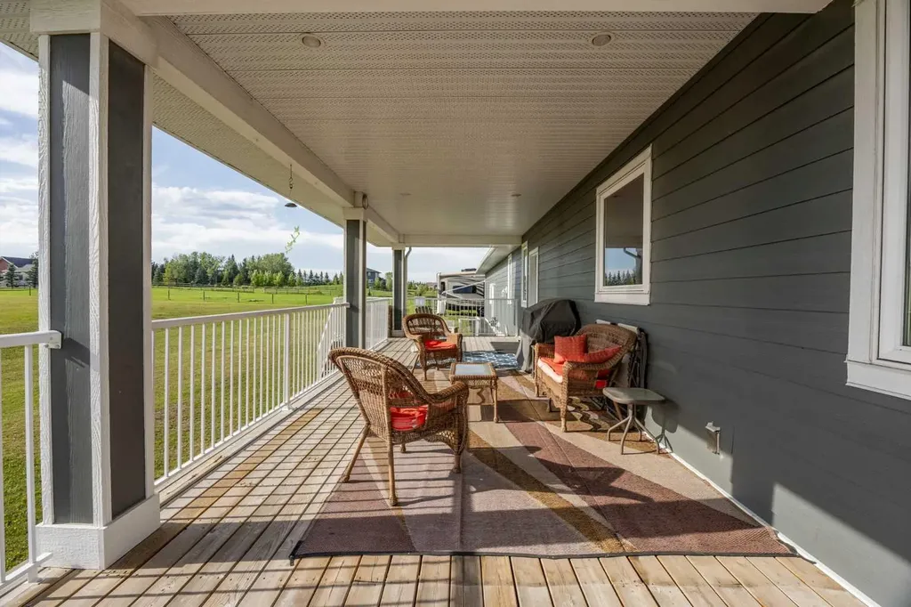 349053 Tamarack Drive E Rural Foothills County AB T1S 5B8