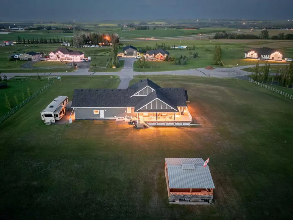 349053 Tamarack Drive E Rural Foothills County AB T1S 5B8