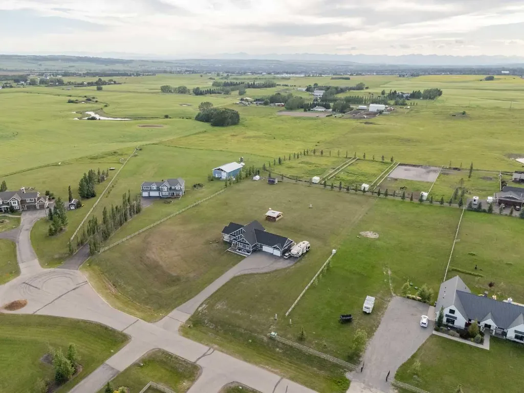 349053 Tamarack Drive E Rural Foothills County AB T1S 5B8