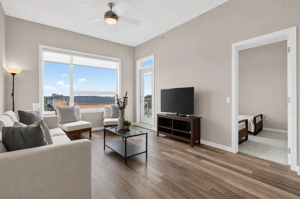 8530 8a Avenue SW Calgary AB T3H 6A7