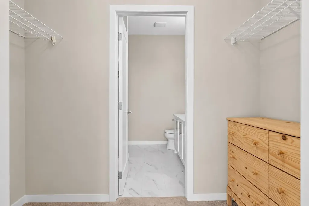 8530 8a Avenue SW Calgary AB T3H 6A7