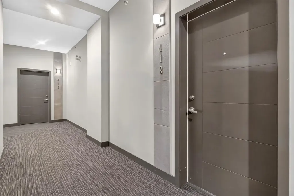 8530 8a Avenue SW Calgary AB T3H 6A7