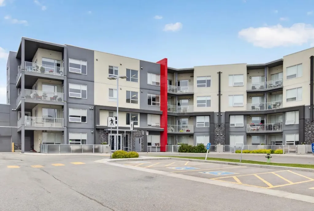 8530 8a Avenue SW Calgary AB T3H 6A7