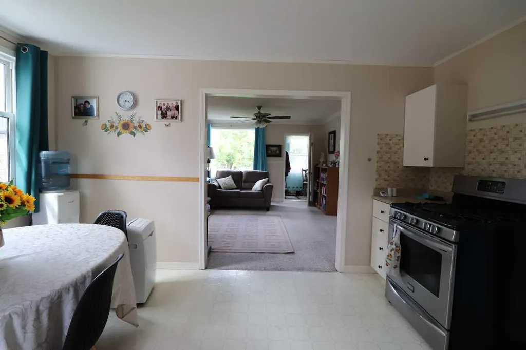 2209 21 A Avenue Coaldale AB T1M 1H6
