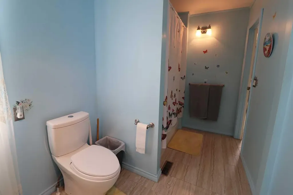 2209 21 A Avenue Coaldale AB T1M 1H6