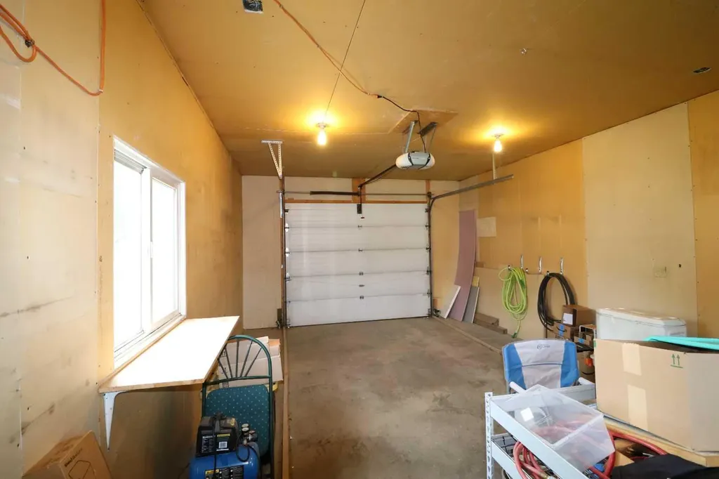 2209 21 A Avenue Coaldale AB T1M 1H6