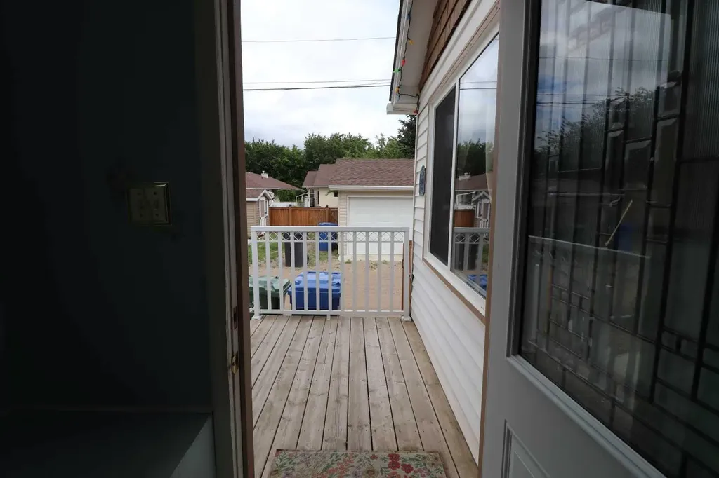2209 21 A Avenue Coaldale AB T1M 1H6