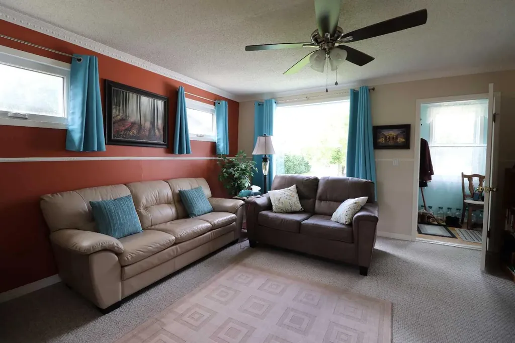2209 21 A Avenue Coaldale AB T1M 1H6