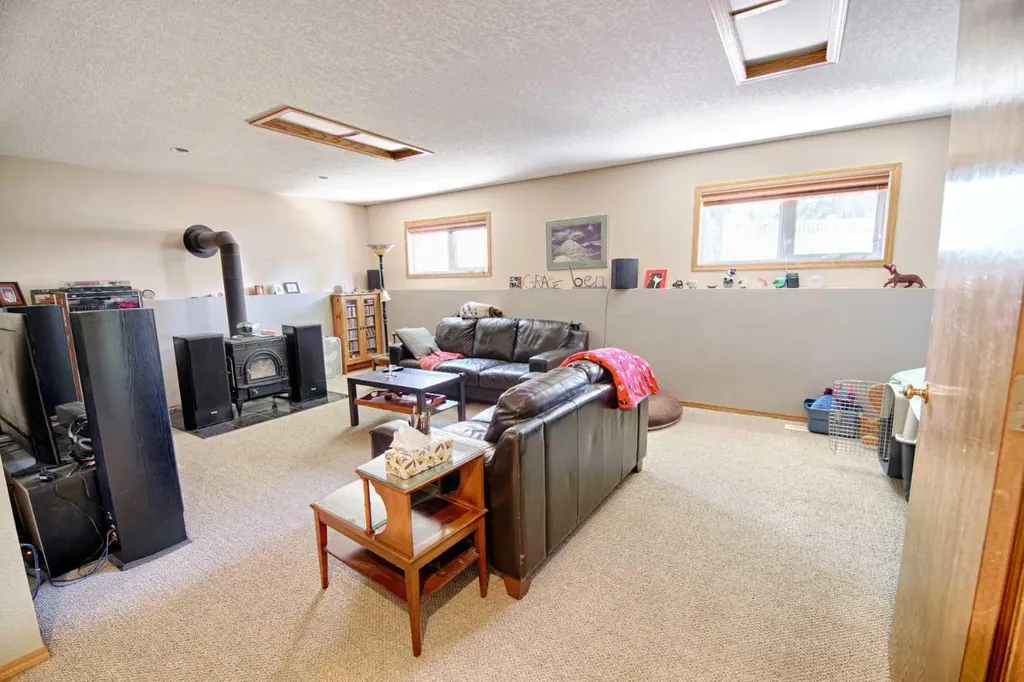 14 Mt Brazeau Road W Lethbridge AB T1K 6L6