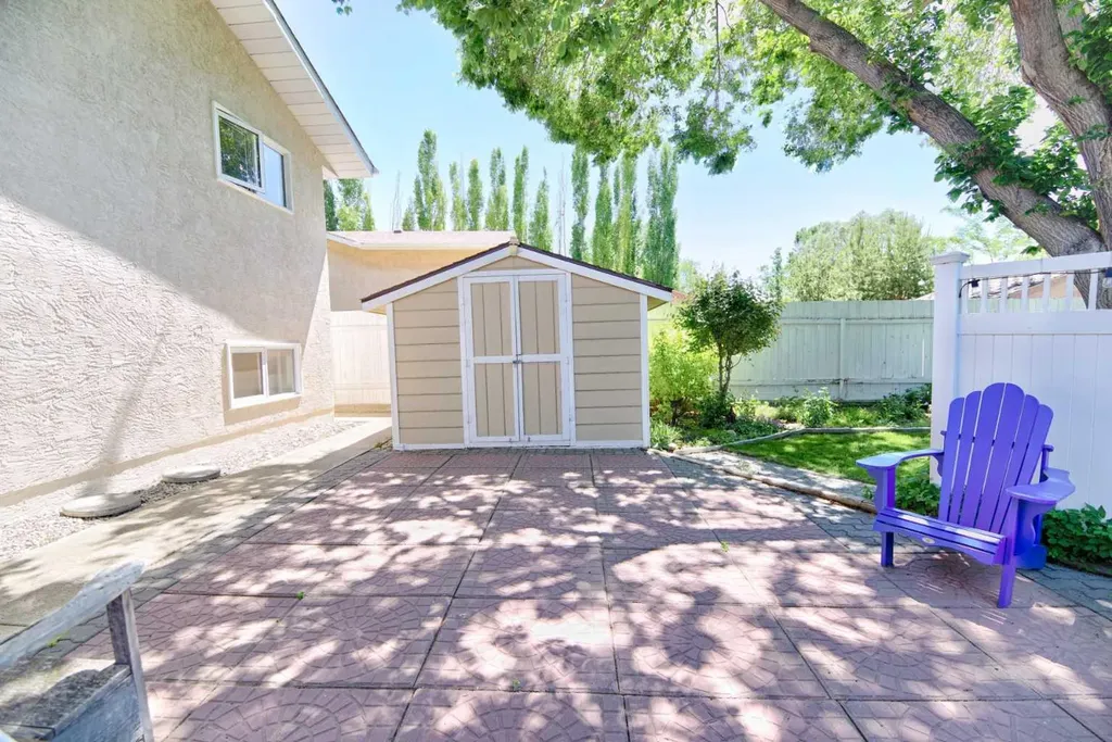 14 Mt Brazeau Road W Lethbridge AB T1K 6L6