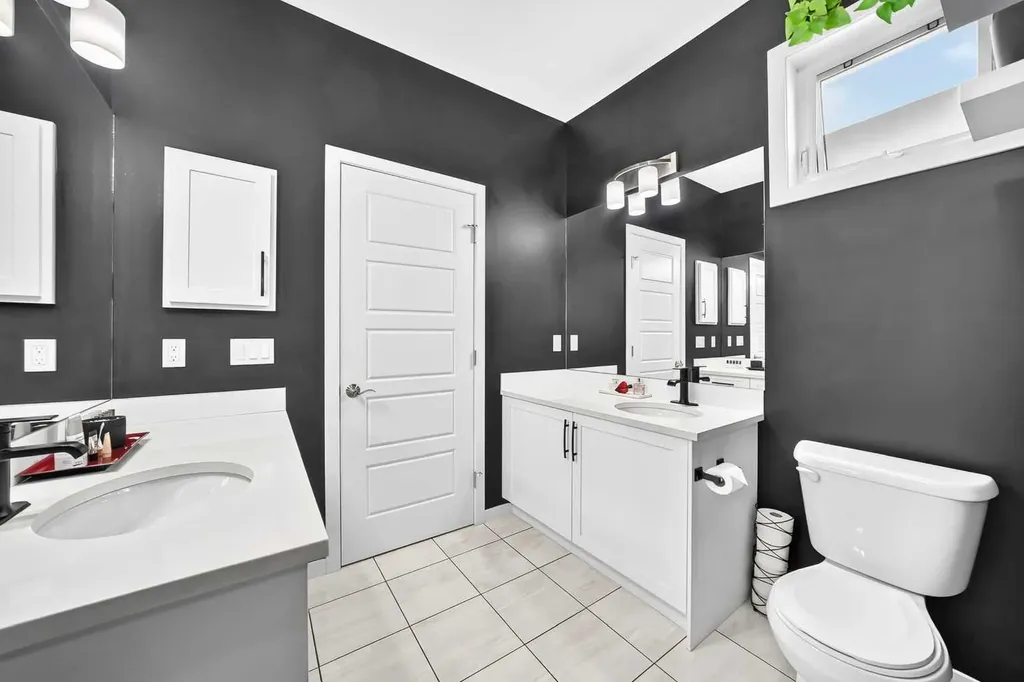 194 Walgrove Terrace SE Calgary AB T2X 4E7