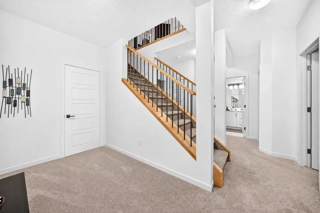 194 Walgrove Terrace SE Calgary AB T2X 4E7