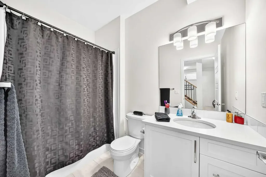 194 Walgrove Terrace SE Calgary AB T2X 4E7