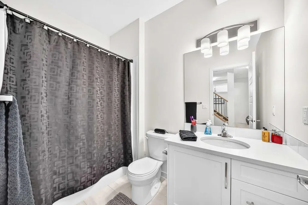 194 Walgrove Terrace SE Calgary AB T2X 4E7