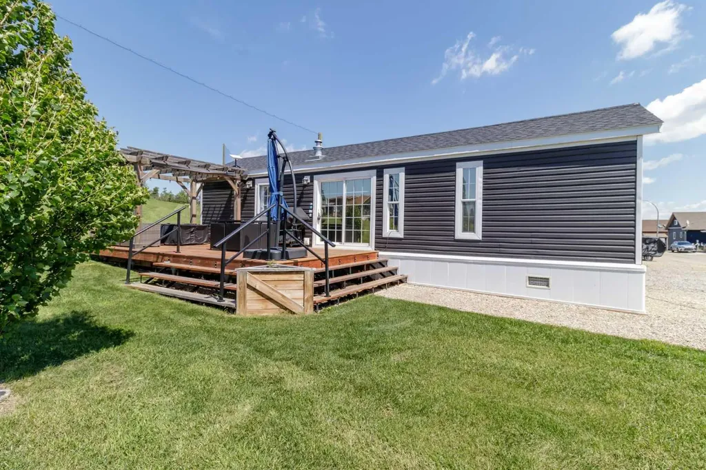 25054 South Pine Lake Road Rural Red Deer County AB T0M1R0