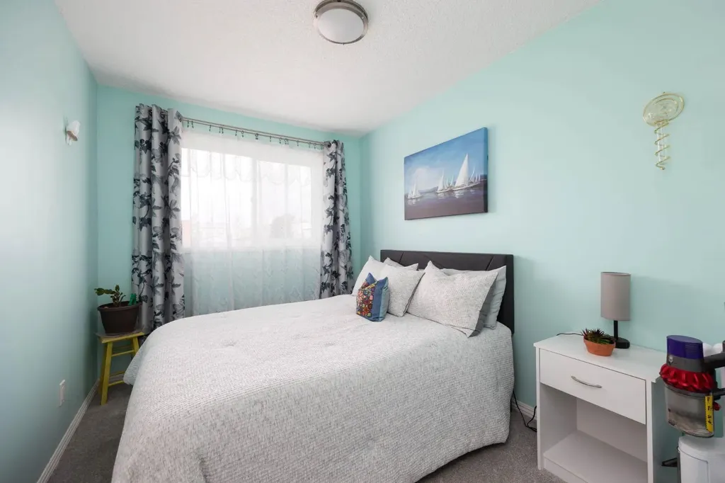 161 Beaton Place Fort Mcmurray AB t9k2b4