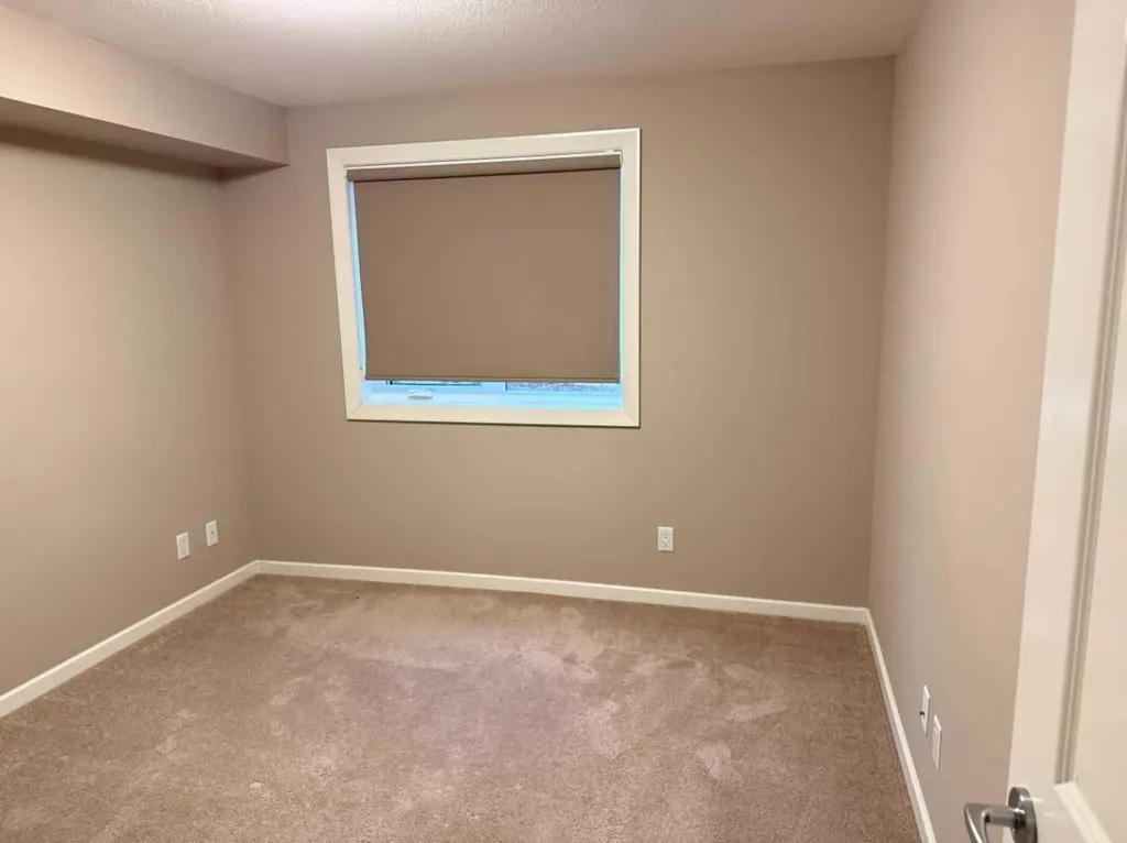 402 Kincora Glen Road NW Calgary AB T3R 0V2