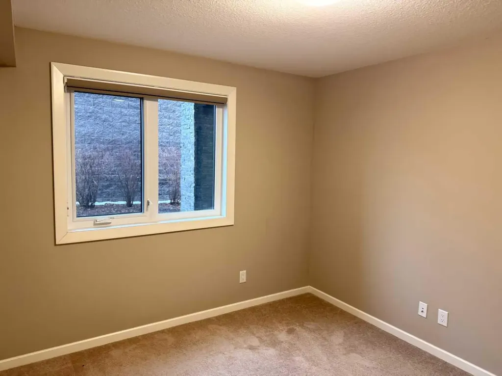 402 Kincora Glen Road NW Calgary AB T3R 0V2