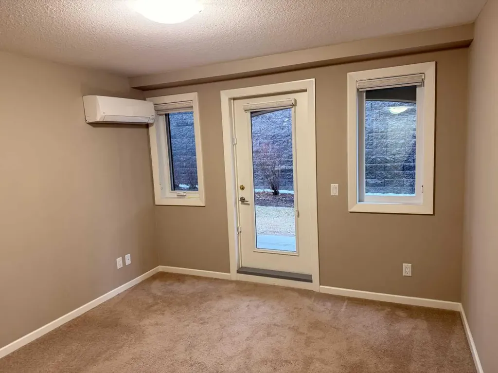 402 Kincora Glen Road NW Calgary AB T3R 0V2