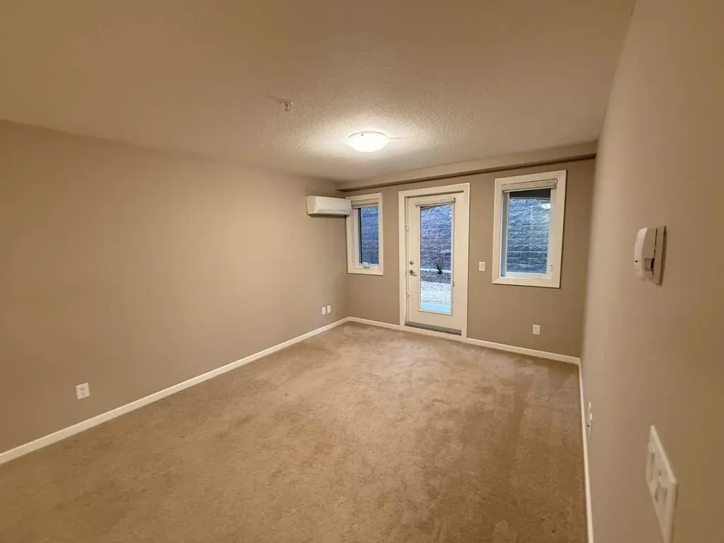 402 Kincora Glen Road NW Calgary AB T3R 0V2