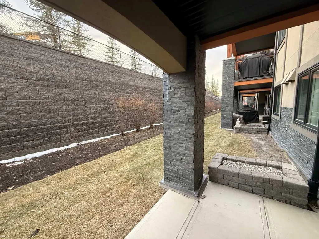 402 Kincora Glen Road NW Calgary AB T3R 0V2