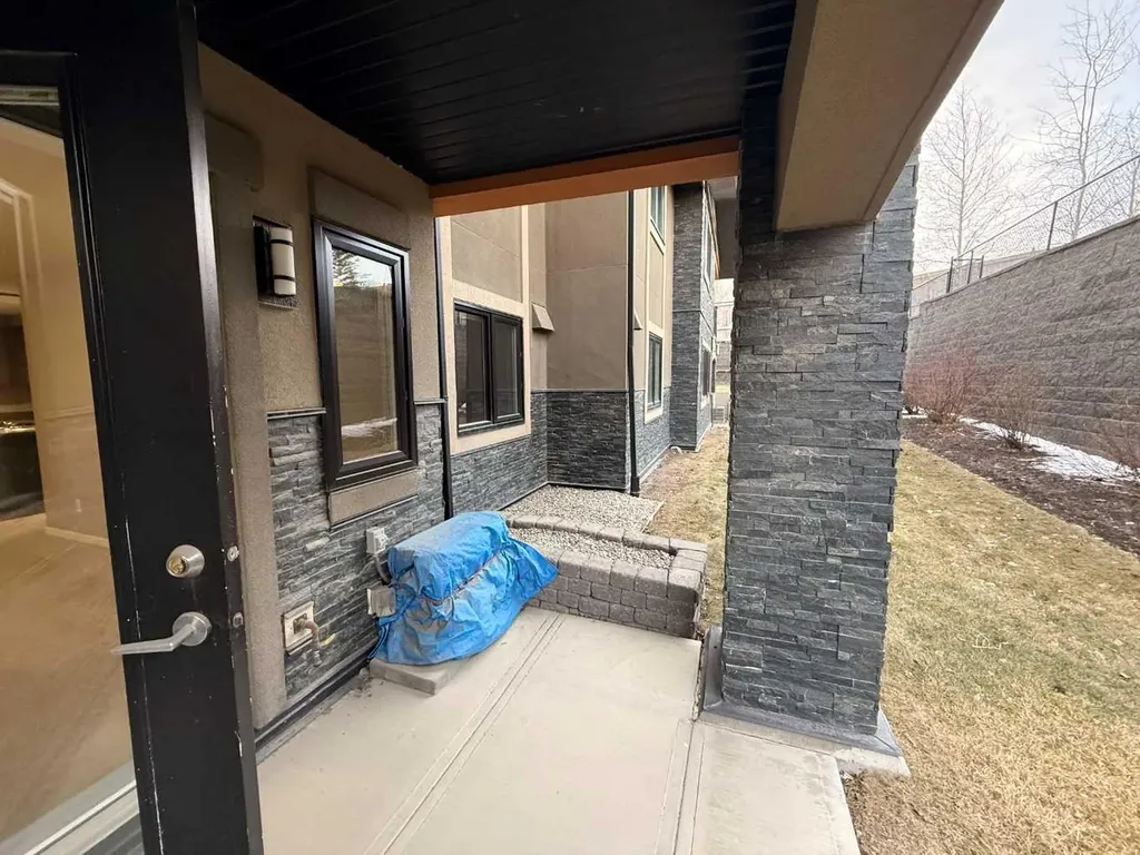 402 Kincora Glen Road NW Calgary AB T3R 0V2