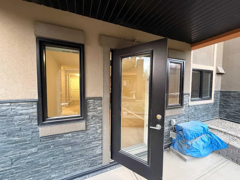 402 Kincora Glen Road NW Calgary AB T3R 0V2