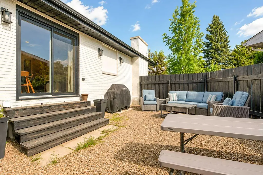 27 Laurel Place W Brooks AB T1R 0E4