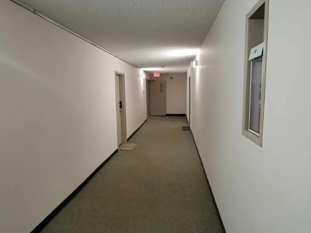 5611 10 Avenue Edson AB T7E 1R4