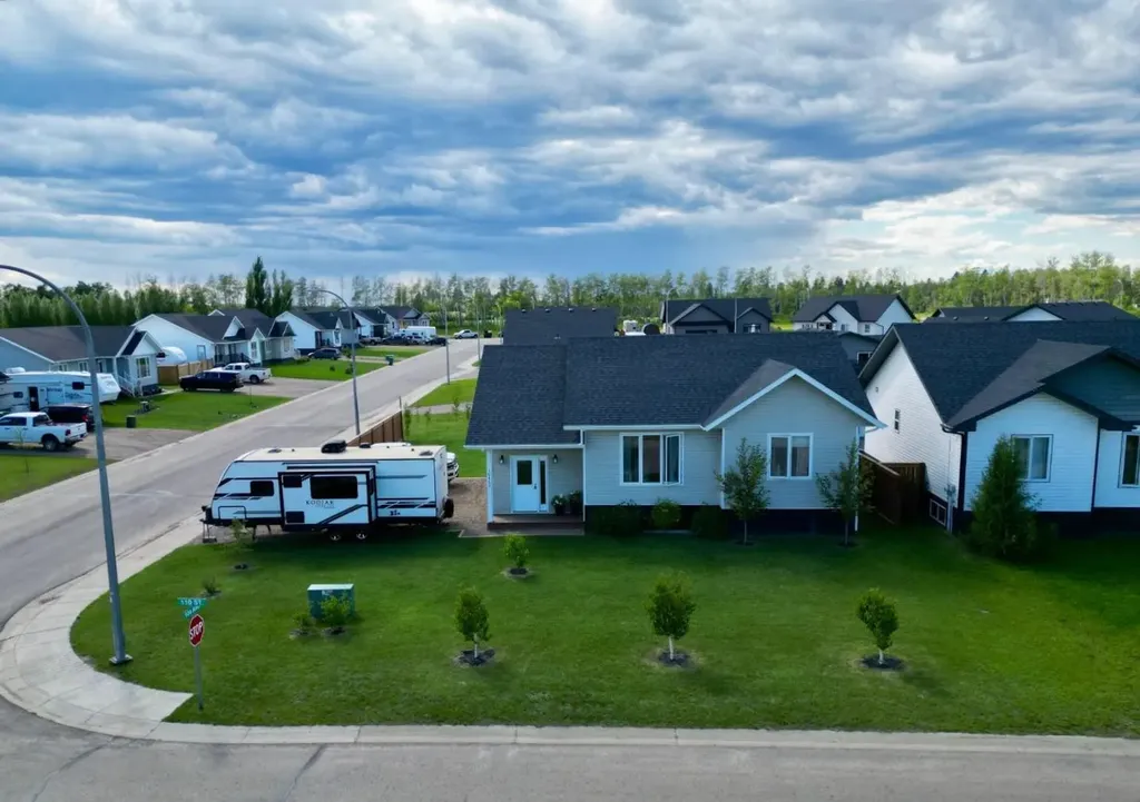 10402 110 Street La Crete AB T0H2H0