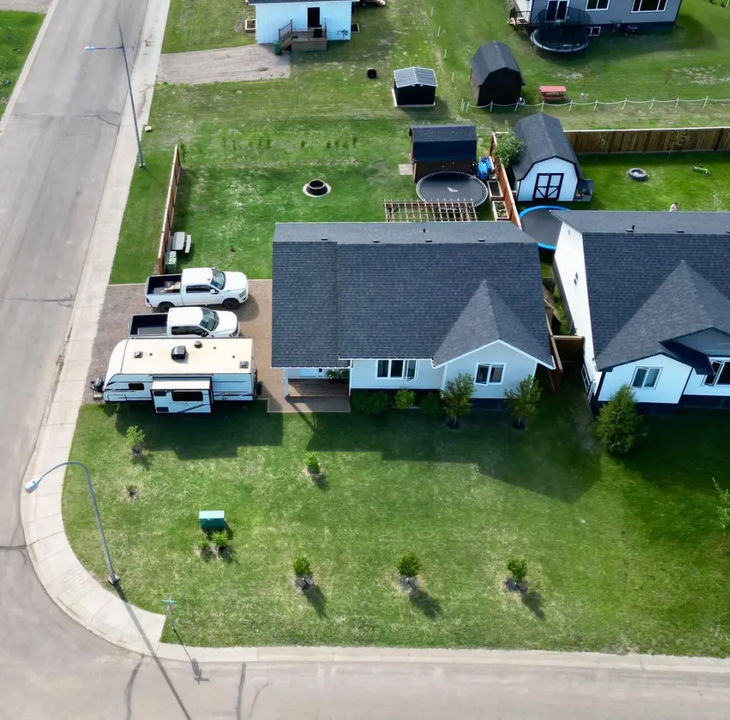 10402 110 Street La Crete AB T0H2H0