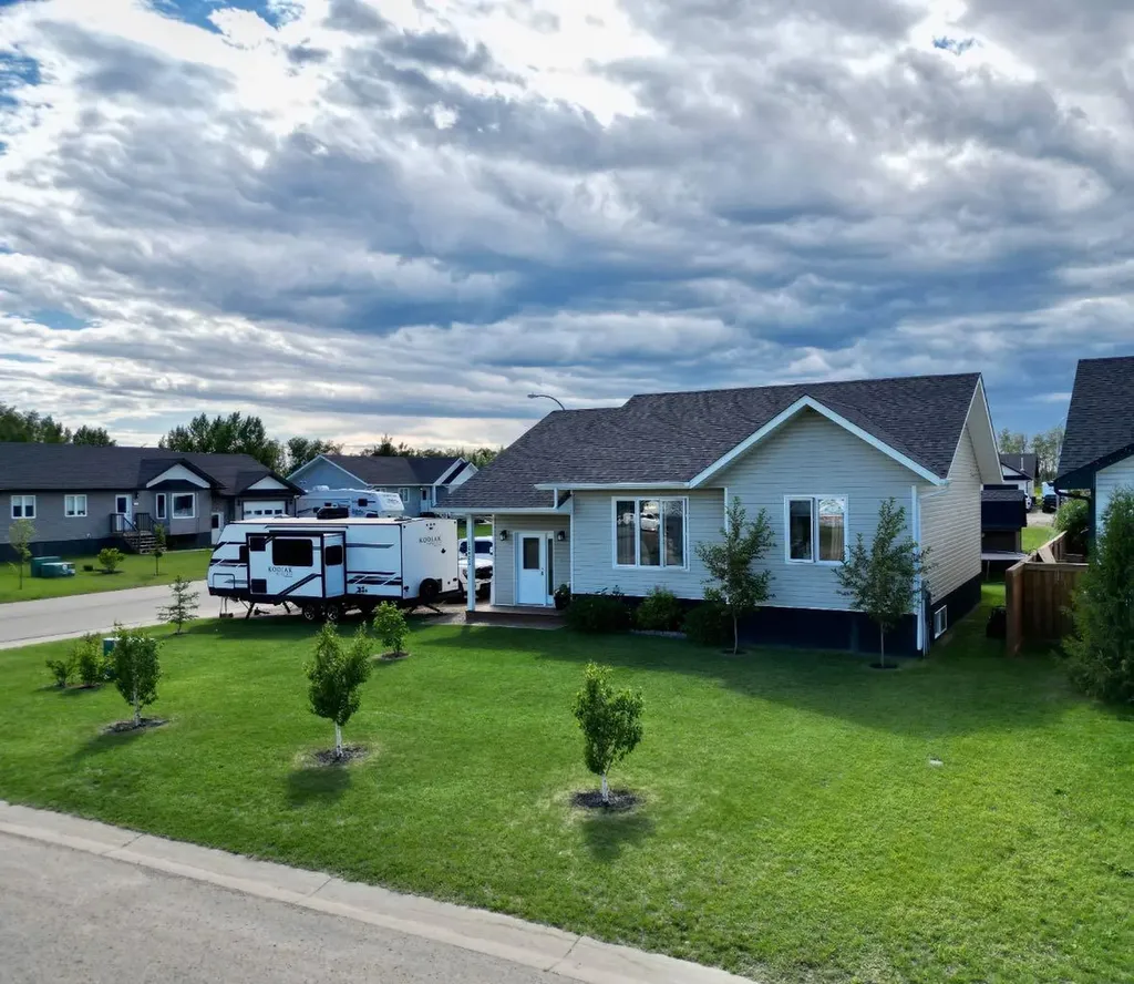 10402 110 Street La Crete AB T0H2H0