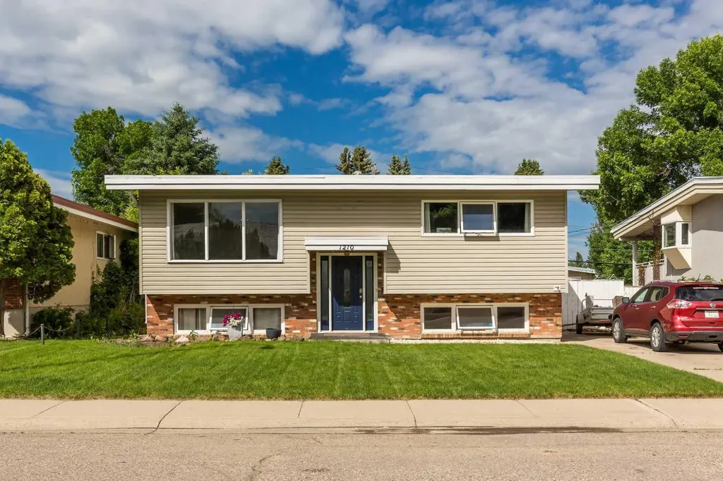 1210 24 Street N Lethbridge AB T1H 3V5