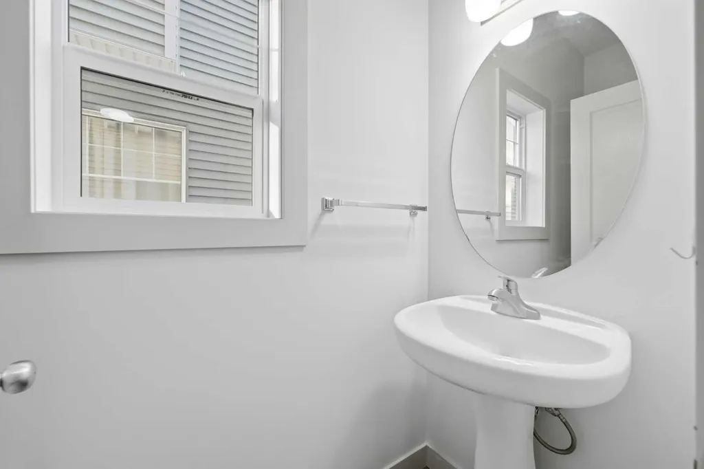 151 Royal Oak Drive NW Calgary AB T3G 0B8