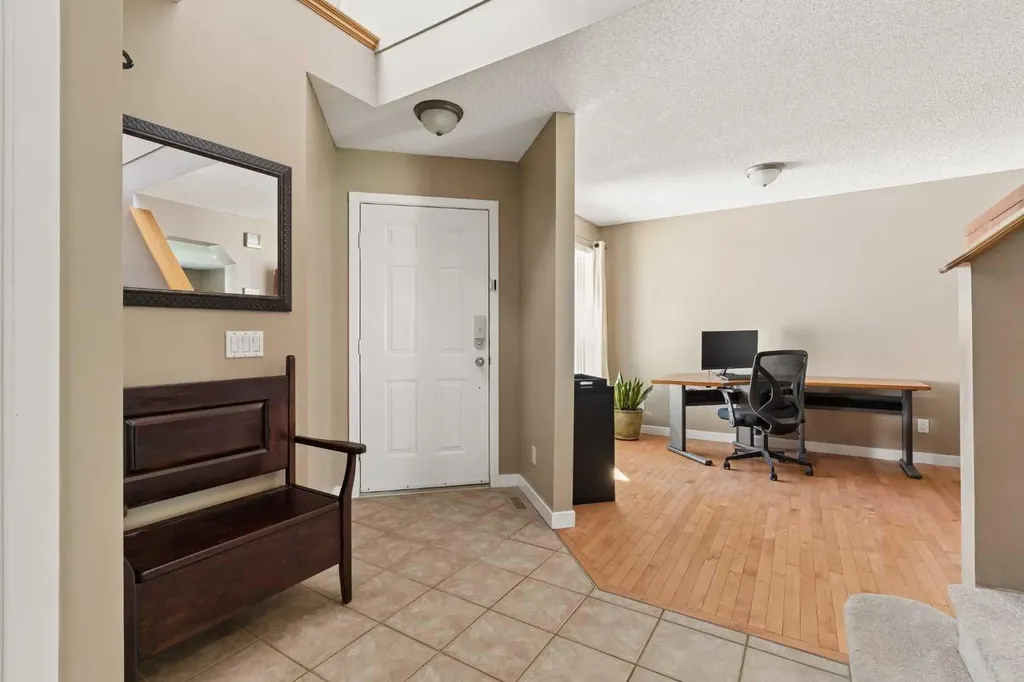 11 Somerglen Court SW Calgary AB T2Y 3V5