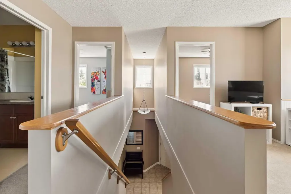11 Somerglen Court SW Calgary AB T2Y 3V5