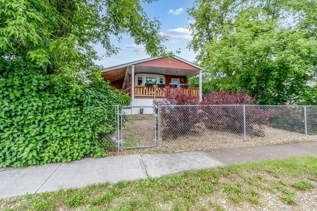 125 3rd Avenue South Big Valley AB T0J 0G0