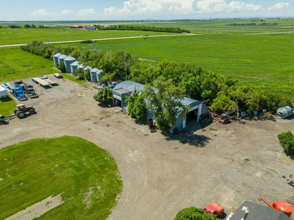 262035 Range Road 282 Rural Rocky View County AB T4A 0P7