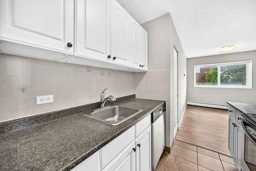 316 1 Avenue NE Calgary AB T2E0B2