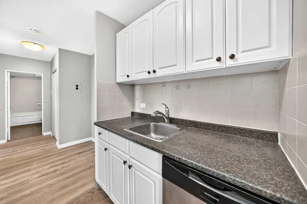 316 1 Avenue NE Calgary AB T2E0B2