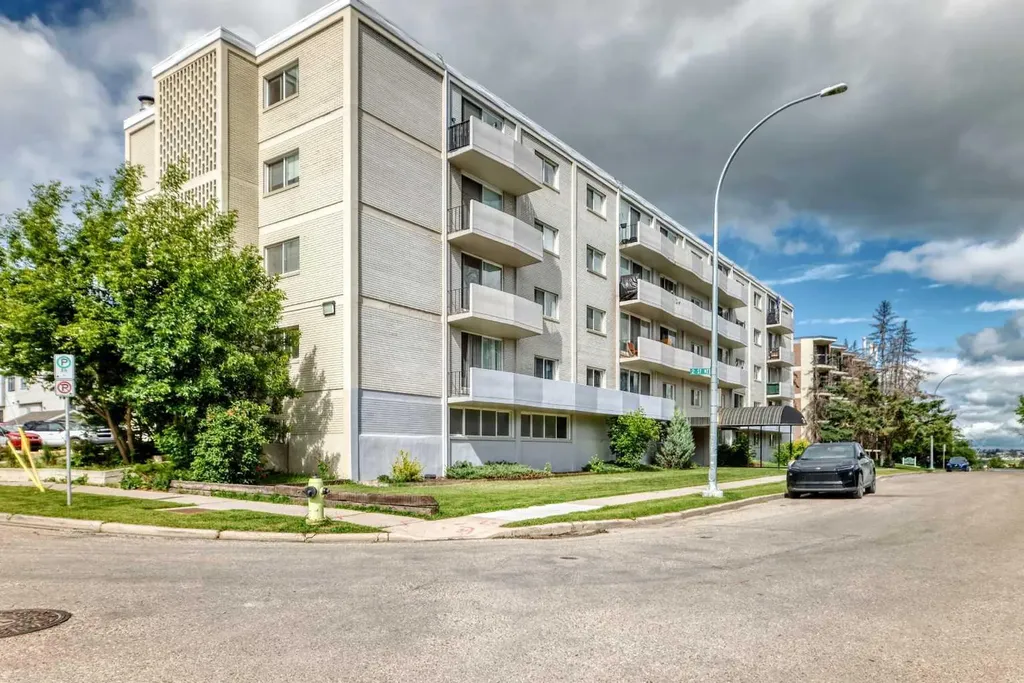 316 1 Avenue NE Calgary AB T2E0B2