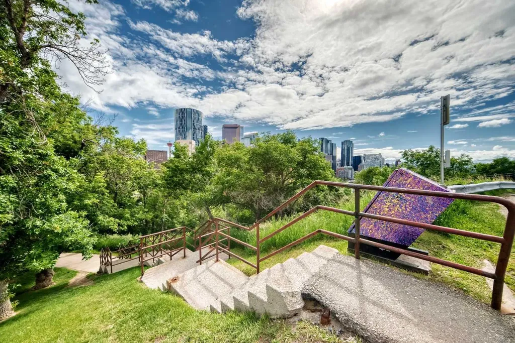 316 1 Avenue NE Calgary AB T2E0B2