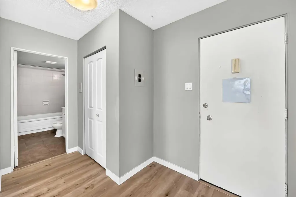 316 1 Avenue NE Calgary AB T2E0B2