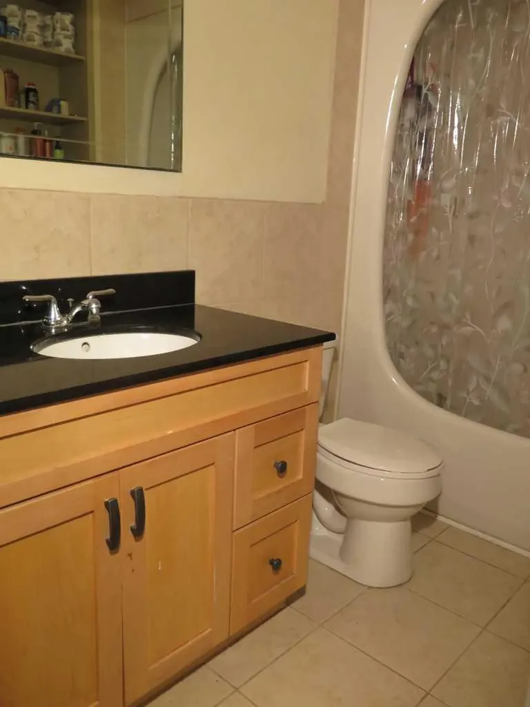 9219 97 Avenue Grande Prairie AB T8V 5K7