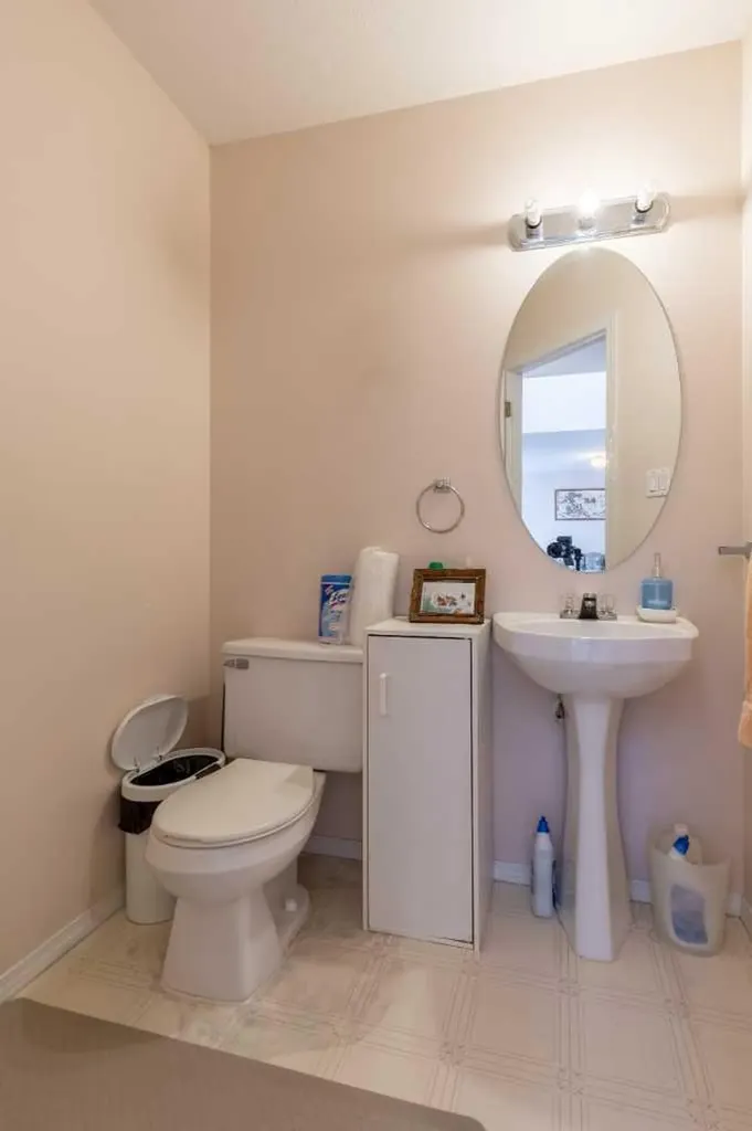 6 Fairmont Cove S Lethbridge AB T1K 7M7