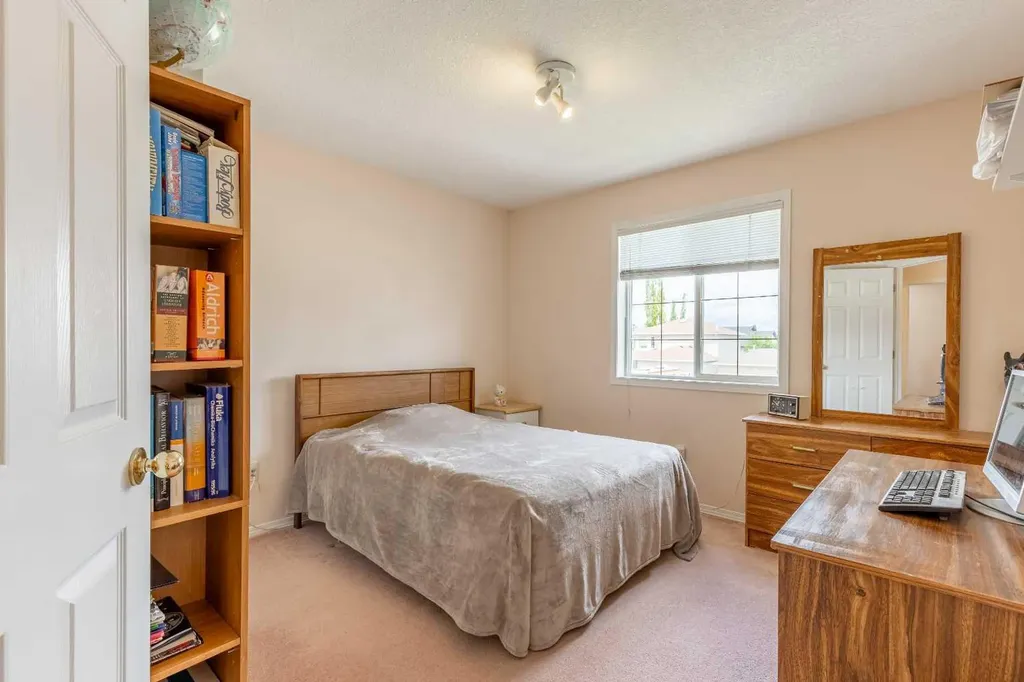 6 Fairmont Cove S Lethbridge AB T1K 7M7