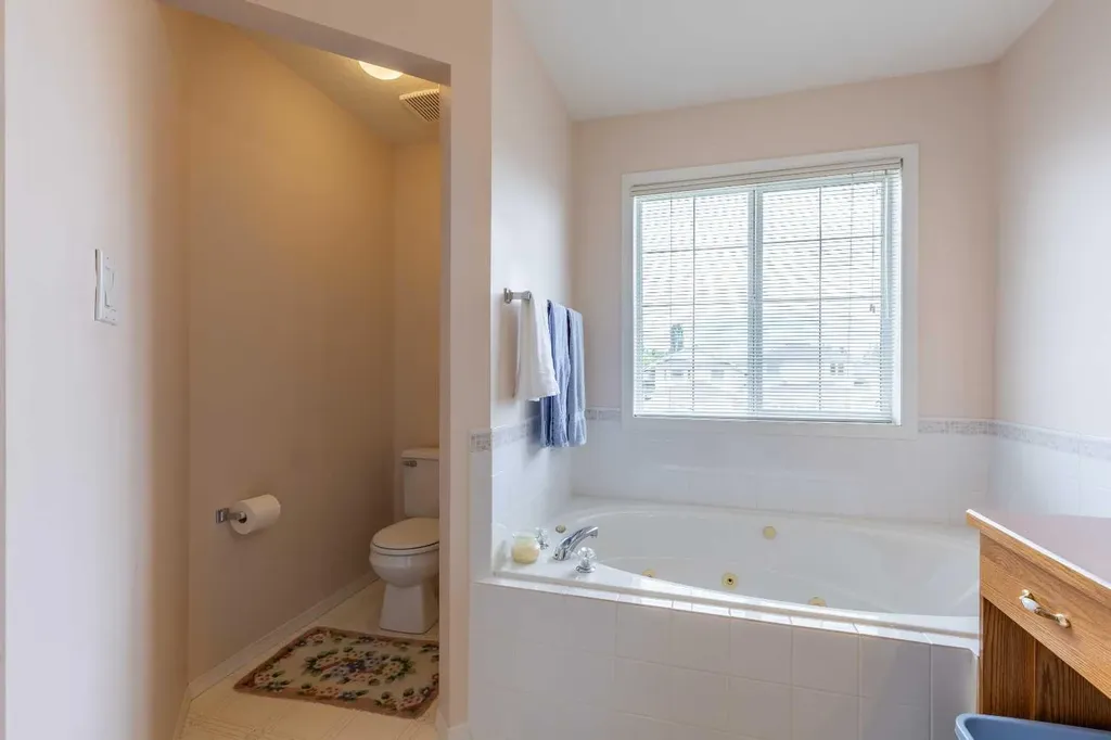 6 Fairmont Cove S Lethbridge AB T1K 7M7