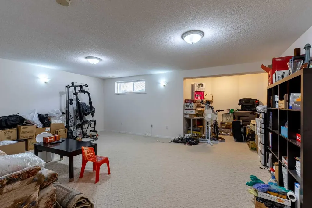 6 Fairmont Cove S Lethbridge AB T1K 7M7