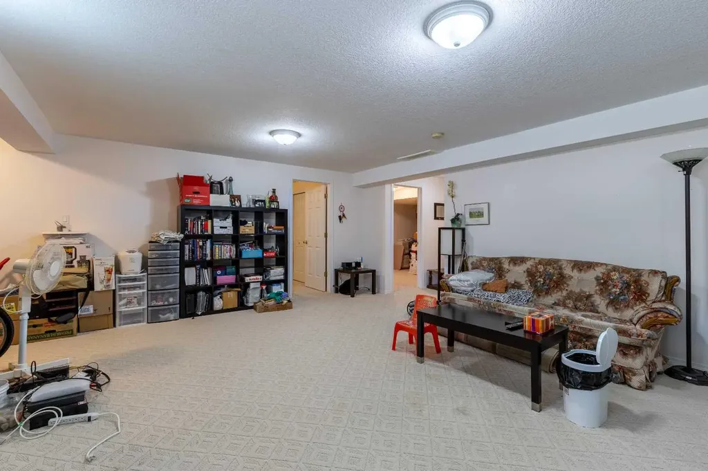 6 Fairmont Cove S Lethbridge AB T1K 7M7